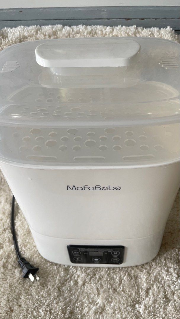 Bottle Sterilizer with bottles and Wearable Pump (Category: Breastfeeding & Bottle Feeding) located in Manila. Submitted by queensellsstuff (Listing ID 1346374201, Image 2). Description: All-you-need Breastfeeding Essential Set Ideal for first time moms, passing this curated set since I researched this for the second time to avoid the struggles I went through with my first experience. Almost 10k worth of products.