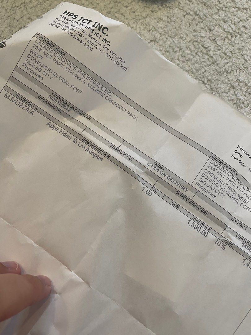Apple HDMI to DVI Adapter (Category: Cables & Adaptors) located in Paranaque City. Submitted by katrinaaaa123 (Listing ID 1346306355, Image 3). Description: Apple HDMI to DVI Adapter with receipt and box. .