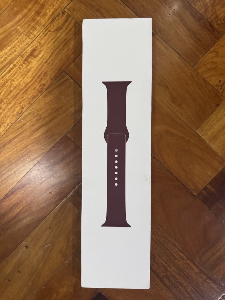 Authentic Apple Watch Wrist Bands size 44mm (Category: Luxury Watches) located in Makati City. Submitted by aja4817 (Listing ID 1346421286, Image 1). Description: Original Apple Watch wrist bands size 44mm bought in the States. Ten total bands for Php 1799 each: 2 brown 2 blue-ish/green 4 blue 1 yellow 1 orange.