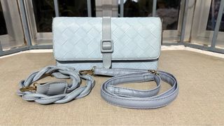 (Category: ) located in . Submitted by offmycloset (Listing ID 1346396781, Image 1). Description: .