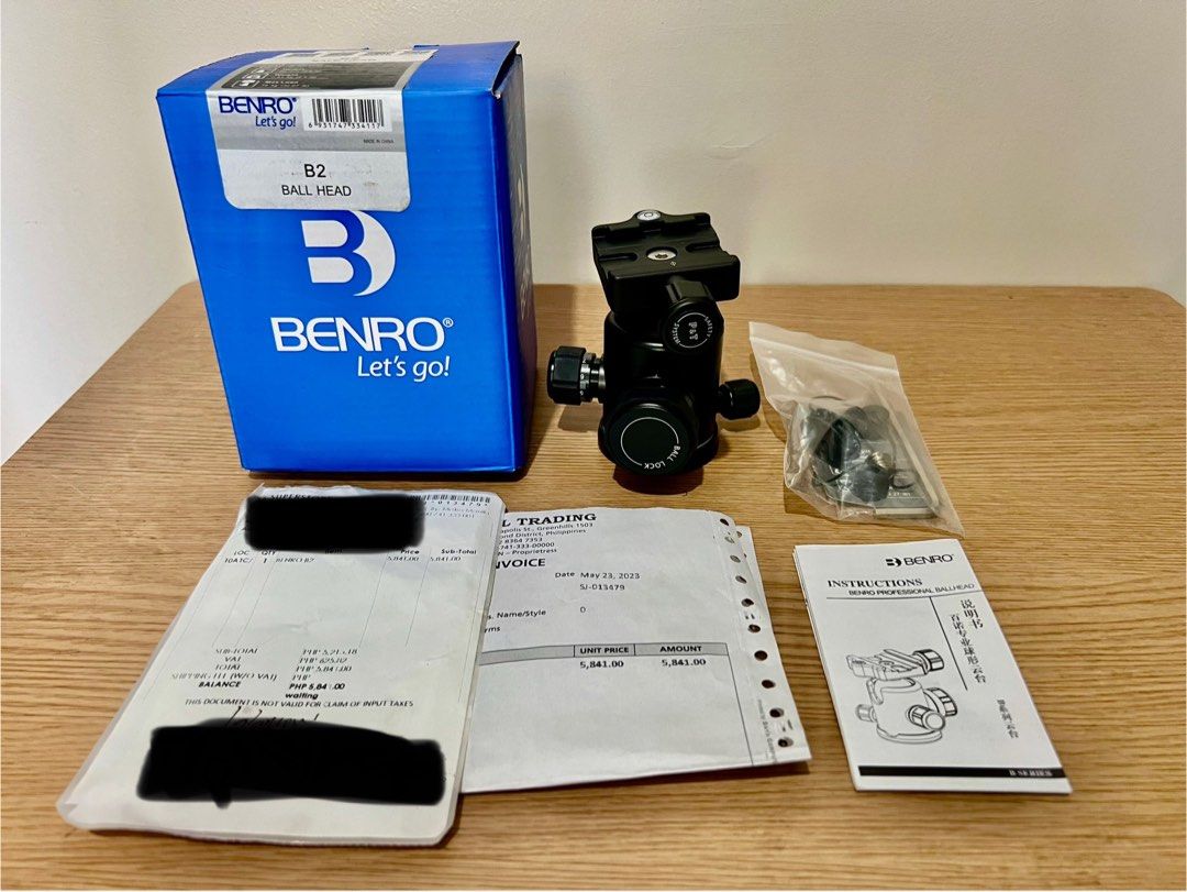 Benro B2 Ballhead (Category: Tripods & Monopods) located in Taguig. Submitted by LessThan (Listing ID 1346439791, Image 1). Description: For sale! Benro B2 Ballhead + PU60 Quick-loading Board This is my personal belonging. Almost brand new pa at halos hindi nagamit. No flaws or any issues. With box and accesories. Urgent need of money kaya need na ibenta. Bought in JG Superstore Facebook last May 2023 Meet-up only or pick-up to check this item pa