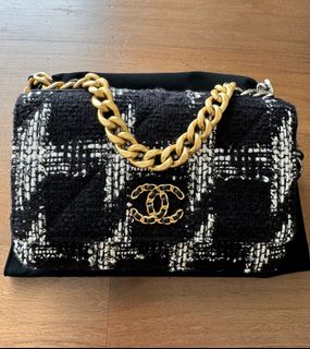 (Category: ) located in . Submitted by remielle (Listing ID 1346385049, Image 1). Description: .