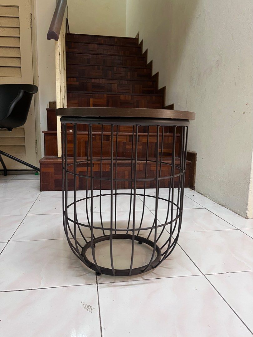 Coffee Table (Category: Tables & Sets) located in Dengkil. Submitted by danielhmry (Listing ID 1346343293, Image 3). Description: Material : • Powder Coated Steel Legs Measurements Length x Width x Height (cm) : • Side Table - 41 x 41 × 46 Colour : • Natural Oak Wood.