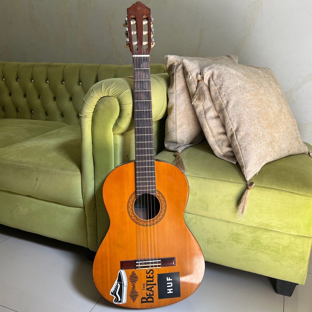 Gitar yamaha c330a top