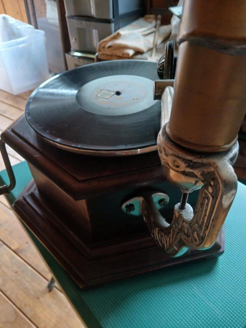 Gramophone 1900s (Category: Portable Music Players) located in Paranaque City. Submitted by krghpro (Listing ID 1346432308, Image 2). Description: Gramophone. From Europe. Circa 1900 Message here for inquiries Thank you!.