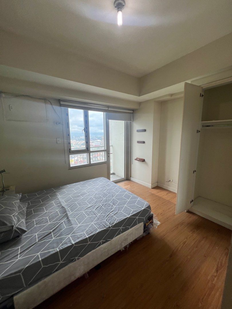 Grove Condominium in Pasig (Category: Apartments & Condos) located in Taguig. Submitted by brokerhanstaneo_09178038728 (Listing ID 1346364167, Image 2). Description: The Grove, Tower A Tower 2BR Unit, 109sqm, w/ Parking Price: Php21,350,000 (Inclusive of CGT) .