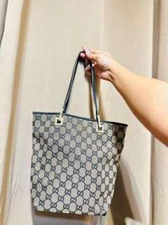 (Category: ) located in . Submitted by authentic_branded (Listing ID 1346375023, Image 1). Description: .