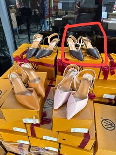 (Category: ) located in . Submitted by Preloved.with.love (Listing ID 1346391813, Image 1). Description: .