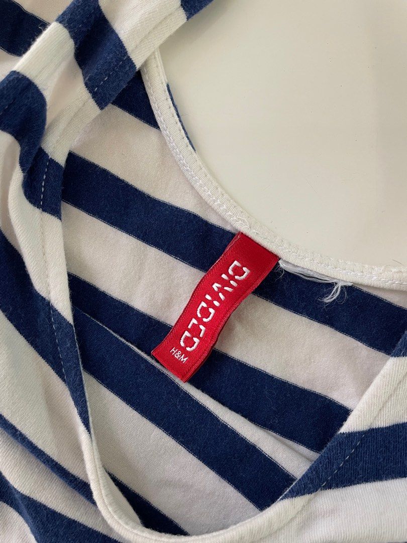 H&M Striped Sleeveless Dress (Category: Dresses) located in Quezon City. Submitted by meepyclutterz (Listing ID 1346444402, Image 2). Description: H&M Striped Sleeveless Dress size: xs - s can ship through lalamove / grab or ggx loc: QC.