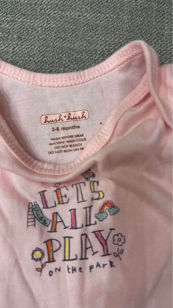 Hush Hush Onesies 3-6months (Category: Babies & Kids Fashion) located in Rizal. Submitted by milotee (Listing ID 1346302494, Image 2). Description: SIZE: Fits 3-6months WITH FLAWS (please check the images) There are stains. I’m not sure if it can be removed when washed. RFS: Decluttering Location: Binangonan, Rizal.