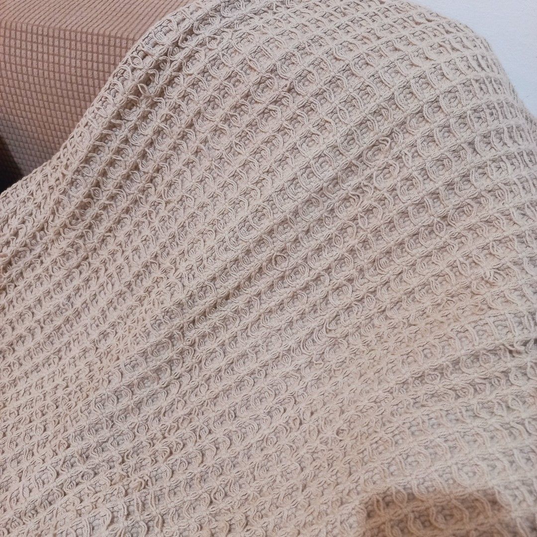 Japanese cotton thick waffle rug (Category: Carpets, Mats & Flooring) located in Dasmarinas. Submitted by millennialmeetsvintage (Listing ID 1346419216, Image 3). Description: 140 x 200 cm thick and heavy from japan in good condition no stains or holes last price posted 📌shipping via lalamove only 📌no reservations, first-to-pay basis 📌no physical store, no walk-ins 📌ships from dasma cavite 📌no COD transactions.