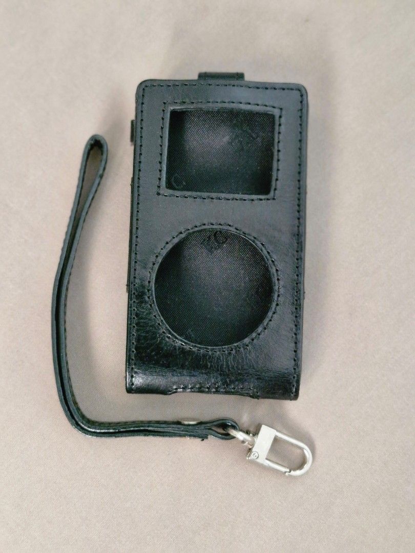 Kenneth Cole iPod mini cover (Category: Other Mobile & Gadget Accessories) located in Pasig City. Submitted by goodies_from_yesterday (Listing ID 1346420341, Image 1). Description: Original Kenneth Cole iPod mini protector..