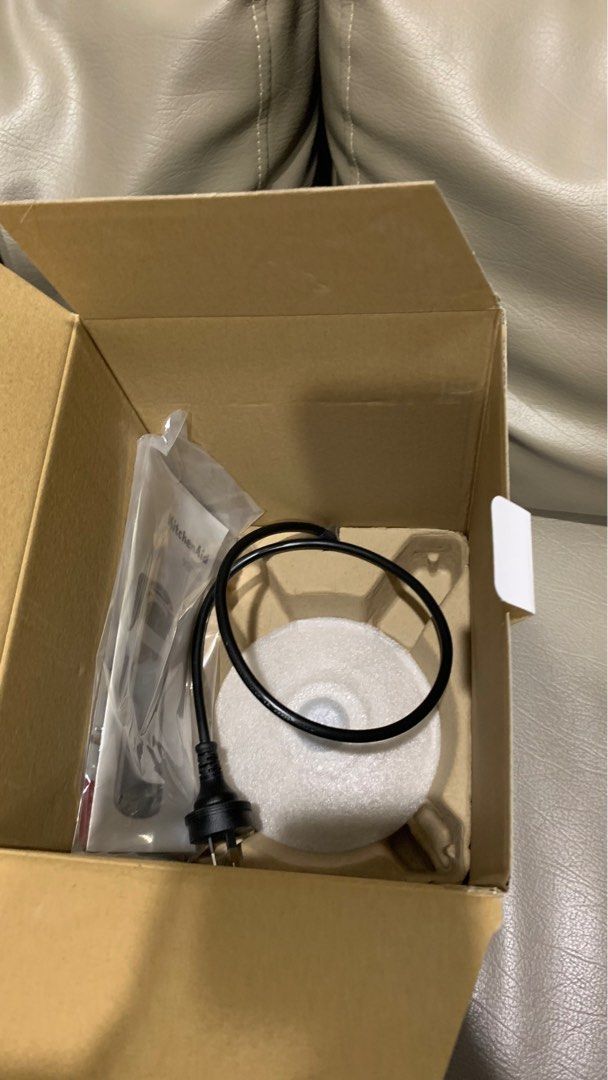 Kitchenaid electric kettle (Category: Coffee & Tea Tableware) located in Manila. Submitted by slothyspad (Listing ID 1213163894, Image 3). Description: .