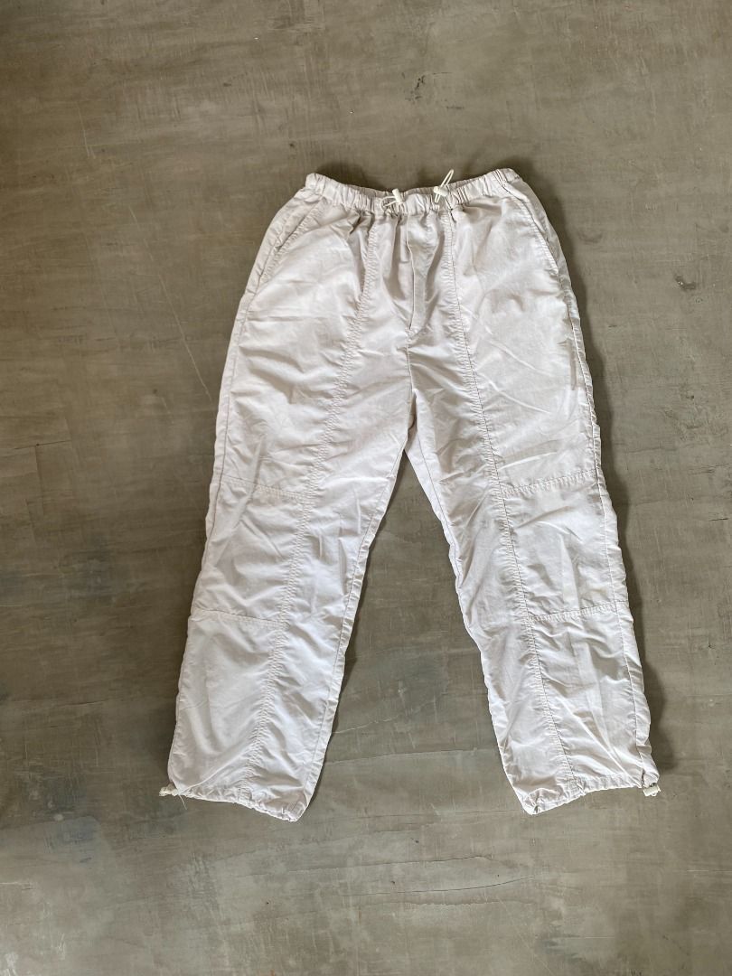 nylon parachute pants (Category: Other Bottoms) located in Bacolod City. Submitted by found.objects (Listing ID 1346436863, Image 1). Description: good for bouldering/climbing ~ light stains (1-3cm) in last pic.