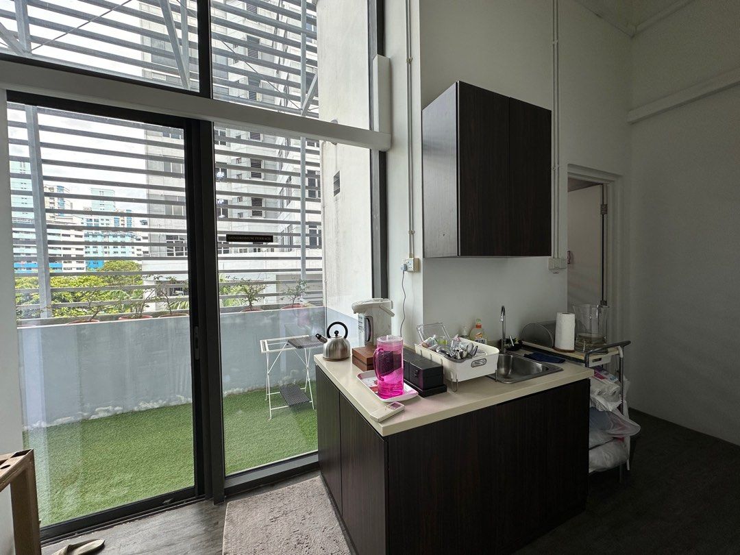 Office for Sale (Central Location)63108835946883112
