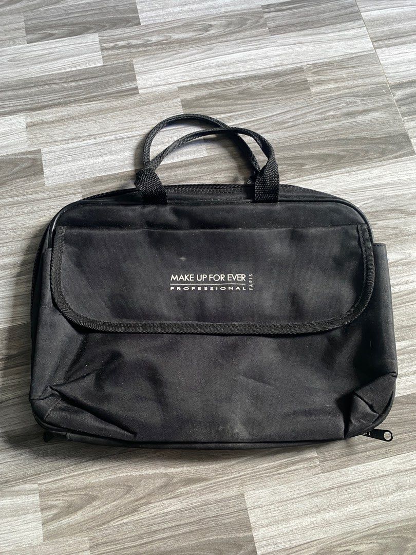 paris makeupforever makeup forever Professional / makeuporganizer (Category: Accessory Holder, Box & Organizers) located in Antipolo. Submitted by marcoandpaolomerchandise (Listing ID 1346368580, Image 1). Description: Need ng wash due to storage. Naalikabukan lang ❇️From Korea 🔴 Brand new & 🟢 Preloved 🔹Need ng wash due to storage.🔹 📌FB Page: Marco and Paolo Merchandise 📍 Location: Pagrai Antipolo 🚚 Courier : J&T , LBC & Lalamove 🚚 J&T SF