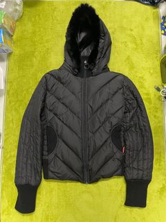 （分類：）位於 。 由 marcothefashion 提交（商品編號 1346363236，圖片 1）。簡介： 。