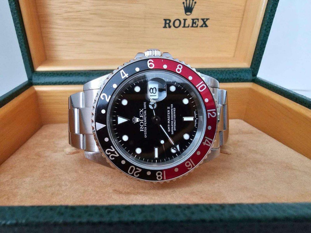 Rolex 2001 GMT Master "Coke” (Category: Luxury Watches) located in Pasig City. Submitted by Watchaholics (Listing ID 1346359787, Image 1). Description: STEAL DEAL‼️‼️‼️ Rolex 2001 GMT Master "Coke” Year model 2001 Complete full set Super mint condition Open for authentication For 805k You may DM or contact @ 09615077138 Thanks admin😉.