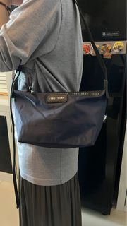 (Kategori: ) berada di . Dikirim oleh liorae.cloth (ID iklan 1346381641, Gambar 1). Deskripsi: .
