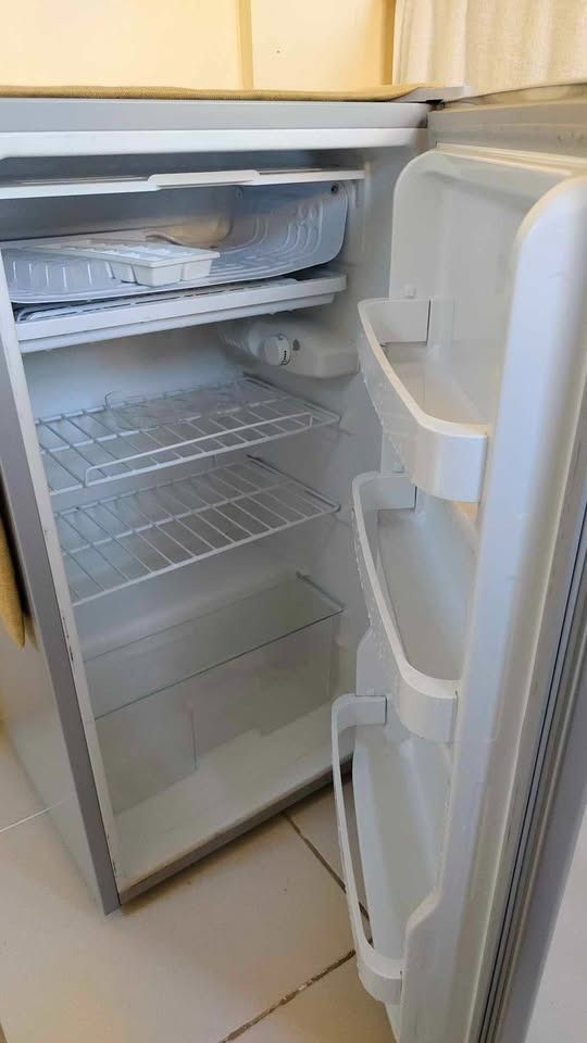 SMALL REF! Xtreme Cool 3.3 cu ft PERFECT FOR SMALL SPACES (Category: Refrigerators and Freezers) located in Makati City. Submitted by essi.thrifties (Listing ID 1346365490, Image 2). Description: Loved by Essi. 🌻 💚 Make an offer today! 💚 Bundle with my other items and get 50 pesos off! 💚 Follow today to get 20 pesos off!.