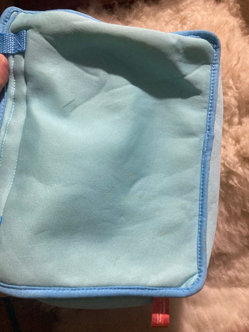 STITCH TISSUE HOLDER (Category: Towels, Napkins & Holders) located in San Jose. Submitted by arianecald10996 (Listing ID 1346302756, Image 3). Description: As - Is License- Japan Auth.