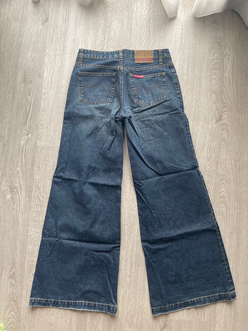 vintage chevignon bootcut flared jeans (Category: Jeans) located in Quezon City. Submitted by ilovemunchies (Listing ID 1346338039, Image 3). Description: -great condition -no flaws -gcash only -dm for more pics or details!.