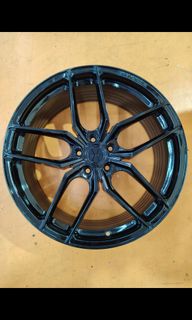 (Category: ) located in . Submitted by ls.tyres (Listing ID 1381171932, Image 1). Description: .