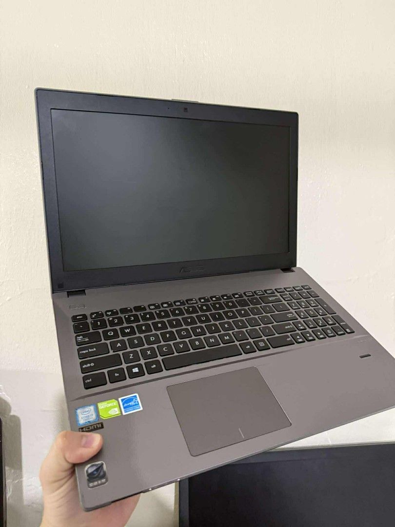 Asus mid gaming laptop I7 7th gen (Category: Laptops & Notebooks) located in Manila. Submitted by lhainelovi71994 (Listing ID 1395922038, Image 3). Description: Asus mid gaming laptop I7 7th gen Intel UHD Graphics 620 Nvidia GeForce 920MX 2gb dedicated graphics 16gb ram 240gb ssd Windows 11 pro Unit with charger Good ✅ Tested ✅ 💸💸 10,500 Location: San Andres bukid manila Pick up or meet up.