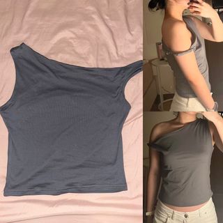 (Category: ) located in . Submitted by macyspreloved (Listing ID 1395887784, Image 1). Description: .