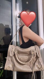 (Category: ) located in . Submitted by nicnacstore (Listing ID 1395817533, Image 1). Description: .
