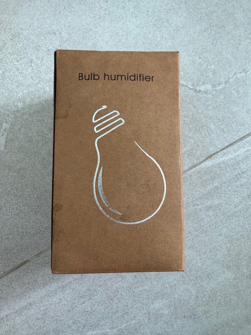 Brand new Humidifier bulb shape 加濕器 （分類：其他）位於 Hong Kong。 由 happycrazysale 提交（商品編號 1395795645，圖片 1）。簡介： 灣仔站 黃埔站 土瓜灣浙江街交收。