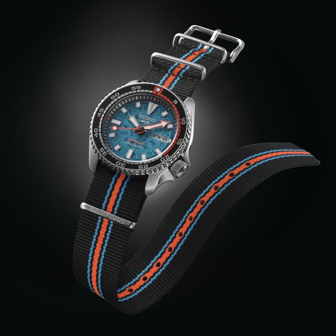 🇯🇵 JDM 🇯🇵 Brand New Seiko 5 Sports Automatic BAMFORD Watch Department Limited Edition 2025 Pc SBSA315 SRPL95 (Category: Men's Watches) located in Singapore. Submitted by thevalueproposition (Listing ID 1395852750, Image 3). Description: ⭐️Brand New & Unworn ⭐️100% Authentic ⭐️Complete Set with Box and Papers ⭐️3 Year Local & International Manufacturer Warranty 💯 Established seller with over 2000 positive transactions on Carousell Singapore a