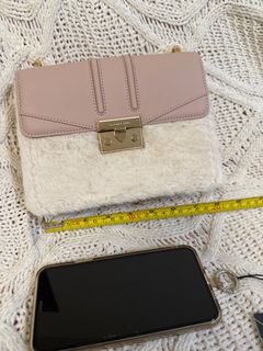 Charles & Keith 毛毛手提包64218035523075110
