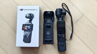 （分類：）位於 。 由 bosondarock 提交（商品編號 1395813391，圖片 1）。簡介： 。
