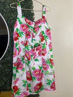 (Category: ) located in . Submitted by avathriftedcloset (Listing ID 1395852612, Image 1). Description: .