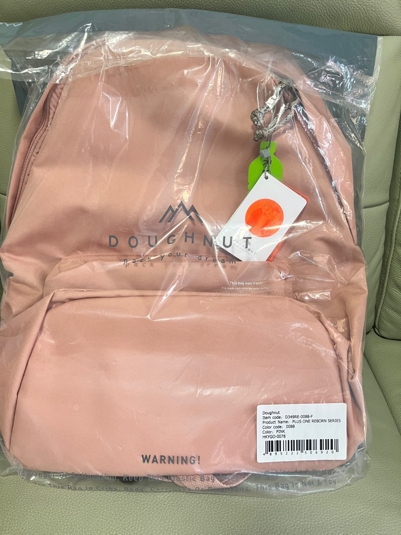 Doughnut PLUS ONE REBORN SERIES 背包, 女裝, 手袋及銀包, 背囊 - Carousell