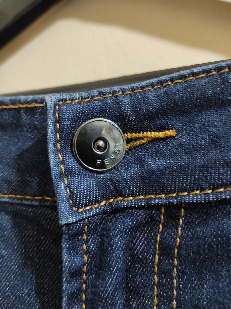 Fendi denim jeans (Category: Luxury Apparel) located in Manila. Submitted by luxxxxxxxx.x (Listing ID 1395888481, Image 3). Description: excellent condition fits 34 orig.