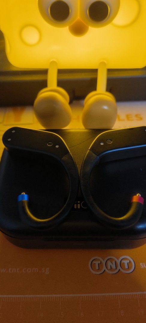 Fiio UTWS5 True Wireless Audio Earphones on Carousell