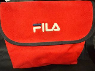 FIlA 紅色斜孭袋64187416889858110