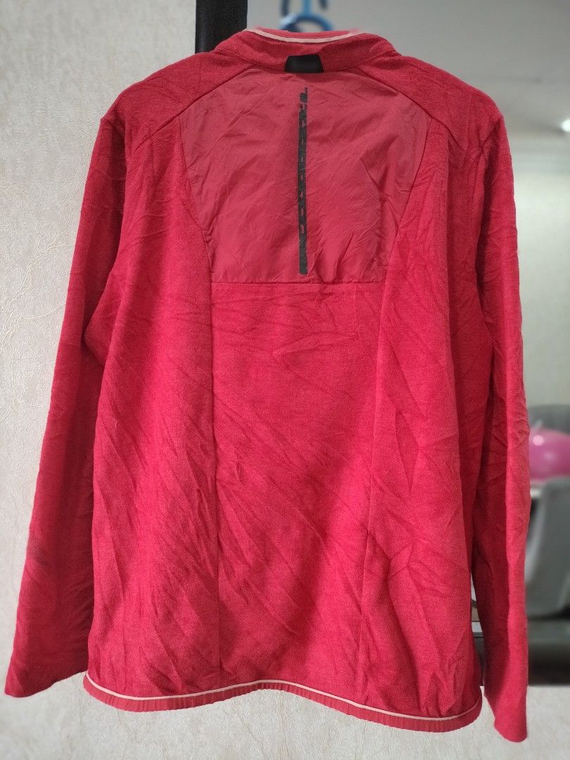 fleece jacket eider (Category: Coats, Jackets and Outerwear) located in Kuala Lumpur. Submitted by longsdean (Listing ID 1395749301, Image 3). Description: p 22 l 26 ada pinhole di hujung lengan..