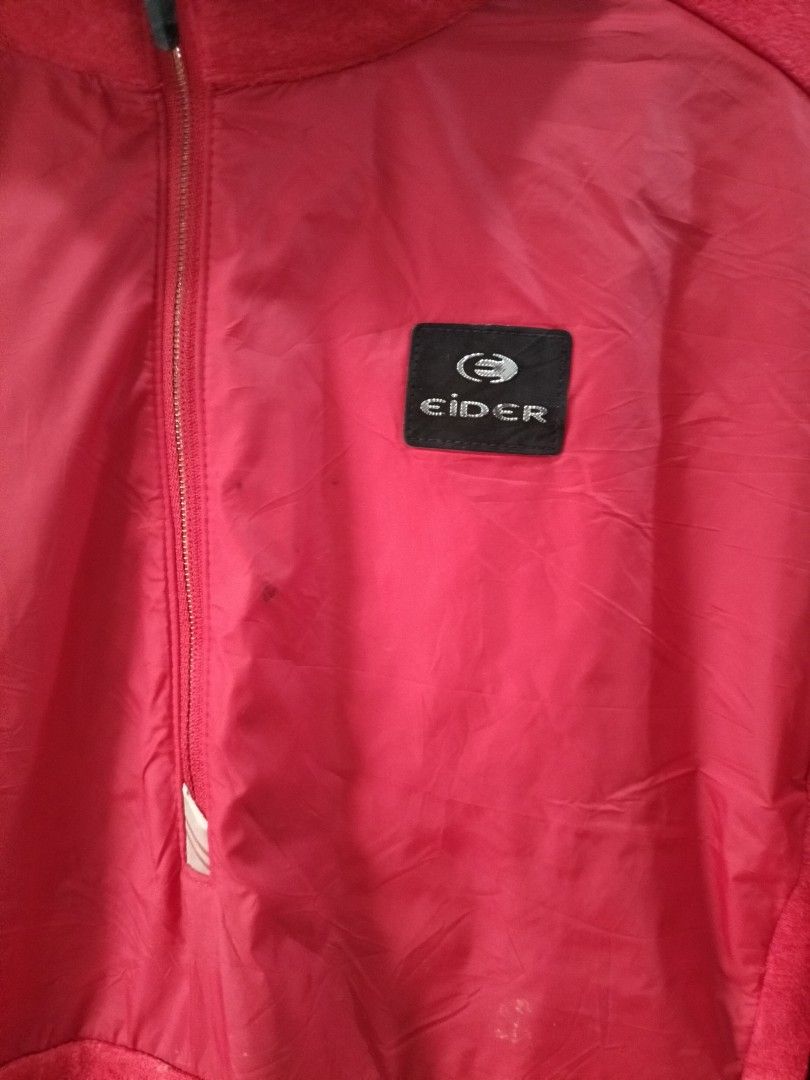 fleece jacket eider (Category: Coats, Jackets and Outerwear) located in Kuala Lumpur. Submitted by longsdean (Listing ID 1395749301, Image 2). Description: p 22 l 26 ada pinhole di hujung lengan..