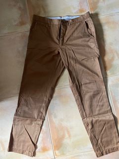 (Category: ) located in . Submitted by upgradingwardrobe (Listing ID 1395806582, Image 1). Description: .