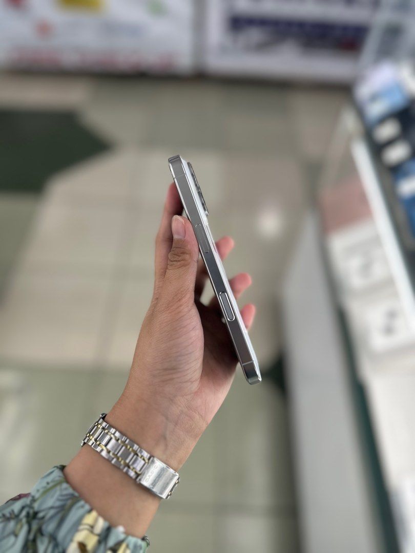 iphone 16 Pro 512gb 97%bh Globelock (Category: iPhone 16 Series) located in San Juan City. Submitted by aynaagadgets (Listing ID 1395779159, Image 2). Description: OCTOBER 2025 STALL #: XB-07 FOR SALE | TRADE / SWAP PASS SA MGA SCAMMERS / THIRD PARTY (RFS: Buy and Sell) IPHONE 16 PRO 512GB GLOBELOCK ⬇️DETAILS⬇️ •512 GB (Other storage is also available) •Globelock (Other Variant is still available but may vary) •White (Other color is also availabl