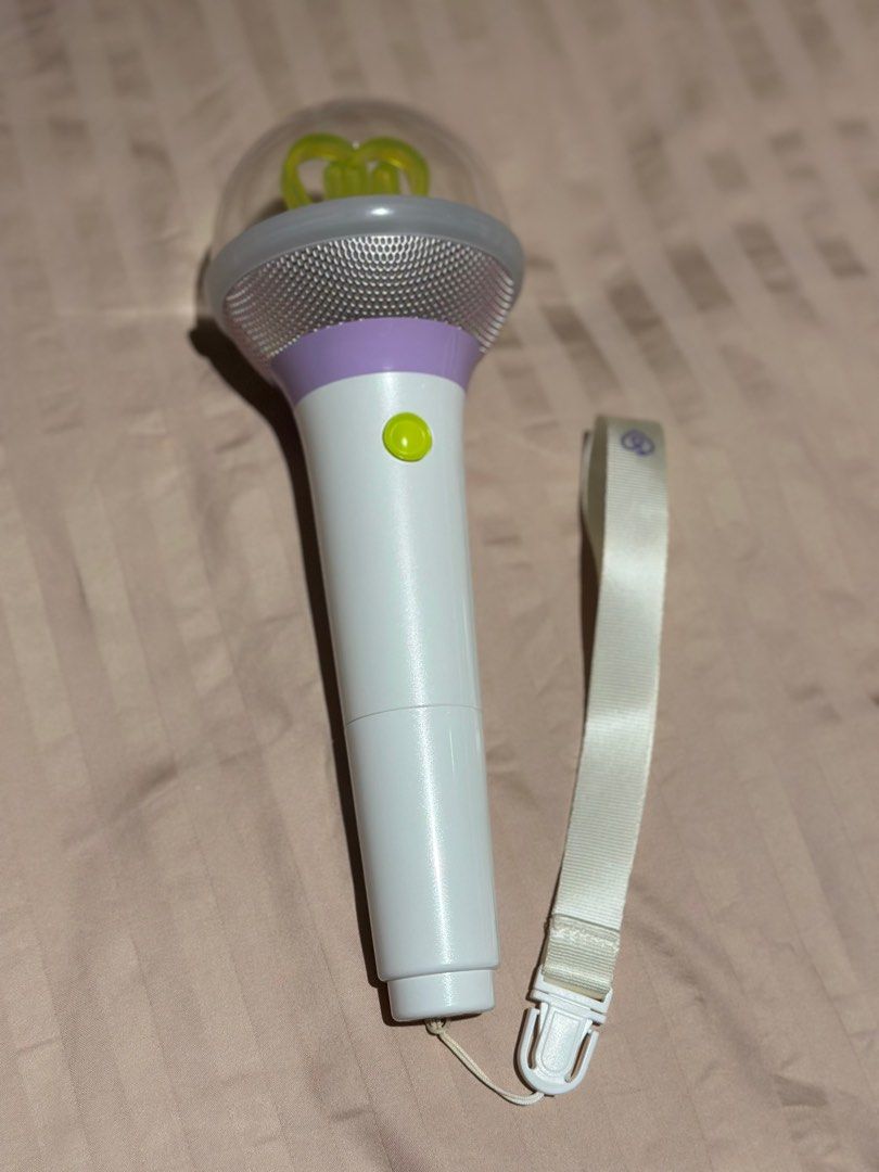 IU Official Light Stick i-KE Original (Category: Lighting) located in Quezon City. Submitted by pdenisee (Listing ID 1395851944, Image 3). Description: - used once Good as new Original price 3,000 - Official IU light stick - Includes light stick, box, and strap - battery case is good brand new.