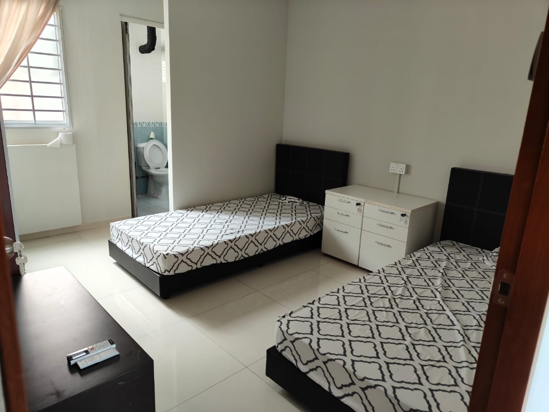 (Category: ) located in . Submitted by dinghongproperty (Listing ID 1395832559, Image 1). Description: .