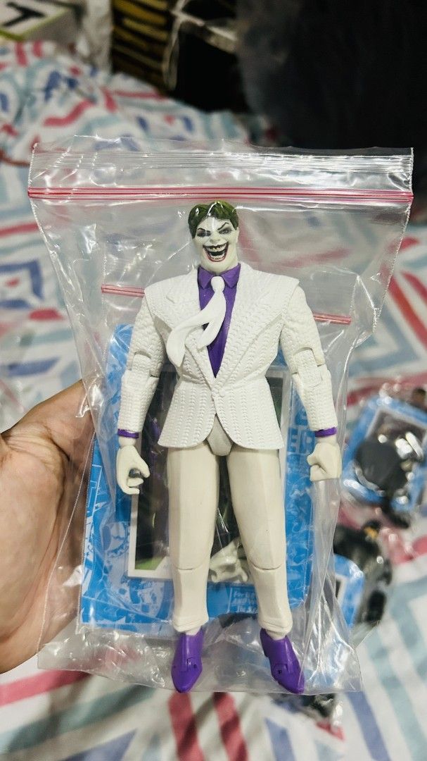 Mcfarlane The Dark Knight Returns Set of 5 (Category: Figurines & Statues) located in Mandaluyong City. Submitted by alyasbatman (Listing ID 1395802760, Image 3). Description: For Sale: Mcfarlane TDKR Set Sale MCF The Dark Knight Returns Set ✅️Batman ✅️Supes ✅️Joker ✅️Armored Batman (Grey) ✅️Armored Batman (Blue) Price: 4000.00 Condition: Brand New, Loose, Got rid of the boxes to save space never displayed nor played with. RFS: Extra, Declutterin