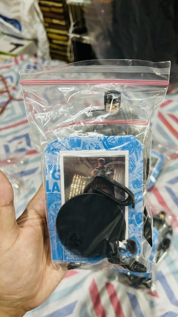 Mcfarlane The Dark Knight Returns Set of 5 (Category: Figurines & Statues) located in Mandaluyong City. Submitted by alyasbatman (Listing ID 1395802760, Image 2). Description: For Sale: Mcfarlane TDKR Set Sale MCF The Dark Knight Returns Set ✅️Batman ✅️Supes ✅️Joker ✅️Armored Batman (Grey) ✅️Armored Batman (Blue) Price: 4000.00 Condition: Brand New, Loose, Got rid of the boxes to save space never displayed nor played with. RFS: Extra, Declutterin
