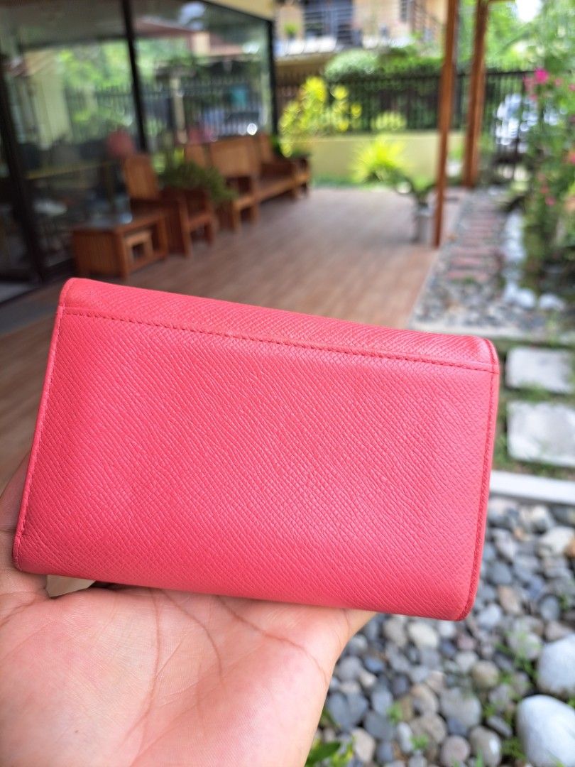 McM Hot Pink Leather Tri-fold Medium Wallet (Category: Luxury Bags & Wallets) located in Tagum. Submitted by luxestreetbags (Listing ID 1395779347, Image 3). Description: Gandara ni McM 💞💞 Authentic/Original McM Hot Pink Leather Tri-Fold Medium Wallet, Pre-owned‼️‼️👜👜 Made in Korea With code Ykk zipper In great condition🥰 tingnan ang magandang details. Legit online seller since 2016 with Physical Store‼️‼️ Location: San Miguel, Tagum City, D
