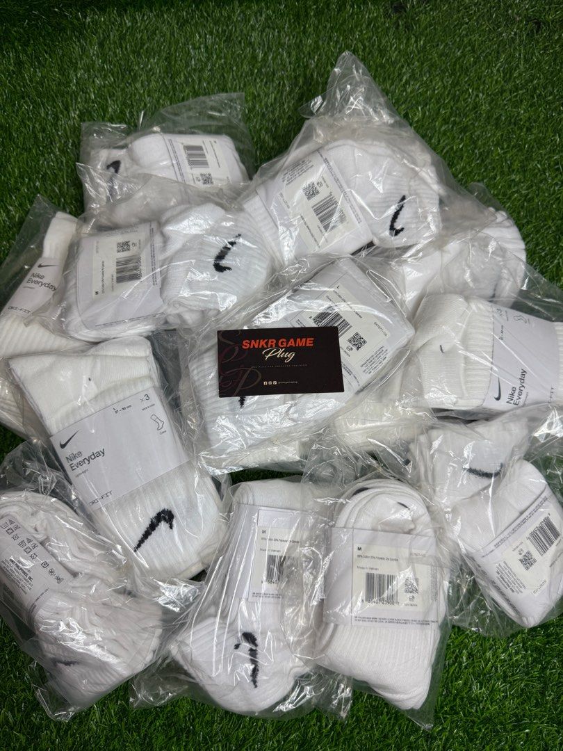 Nike Crew and Ankle Socks 3 pairs (Category: Socks) located in Pasay City. Submitted by snkrgameplug (Listing ID 1395869234, Image 1). Description: WTS/FOR SALE ONLY ✅ Brandnew & 100% Original Nike Crew and Ankle Socks 3 pairs Ankle Socks M (Last 5 pieces) L (Last 2 pieces) Crew Socks L (Last 2 pieces) For only ₱ 595 each UNLI VOUCH UNLI LC Pasay Area Pm me📩.