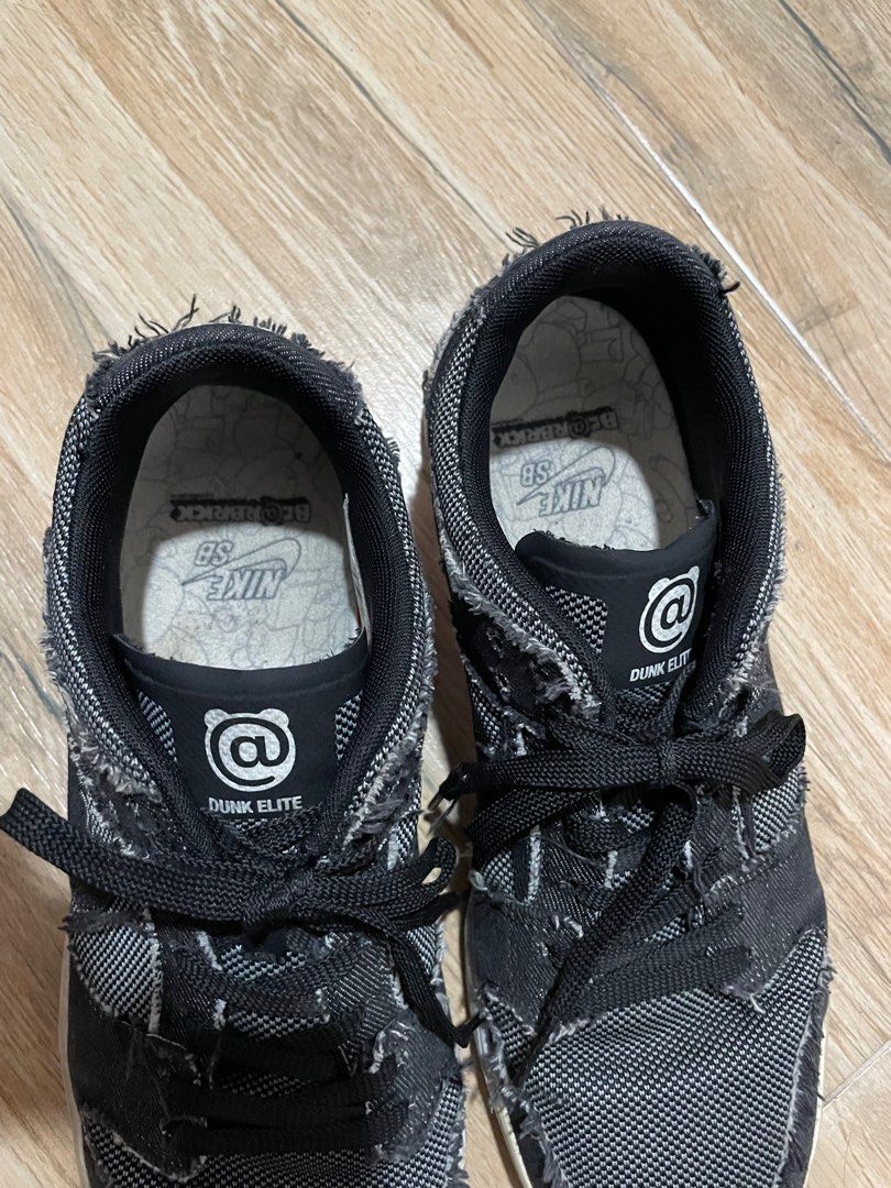 Nike SB Dunk Low Elite X Mediacom Bearbrick (Category: Sneakers) located in San Carlos. Submitted by kedecop (Listing ID 1395748212, Image 3). Description: no issues need clean only .